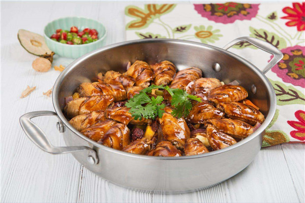 黄胜记三汁焖锅